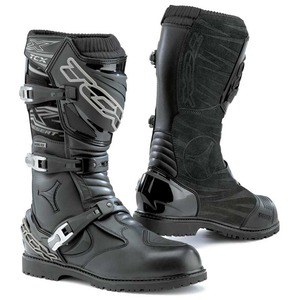 http://media.motoblouz.com/images/catalogue/pres/pres_7153g_x_desert_gtx_blk.jpg