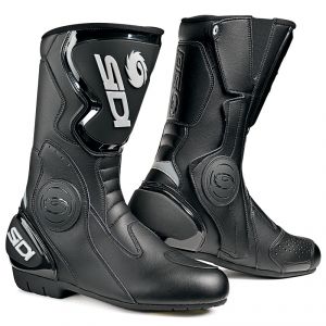 http://media.motoblouz.com/images/catalogue/pres/pres_Bottes-Racing-Sidi-STRADA-RAIN-1.jpg