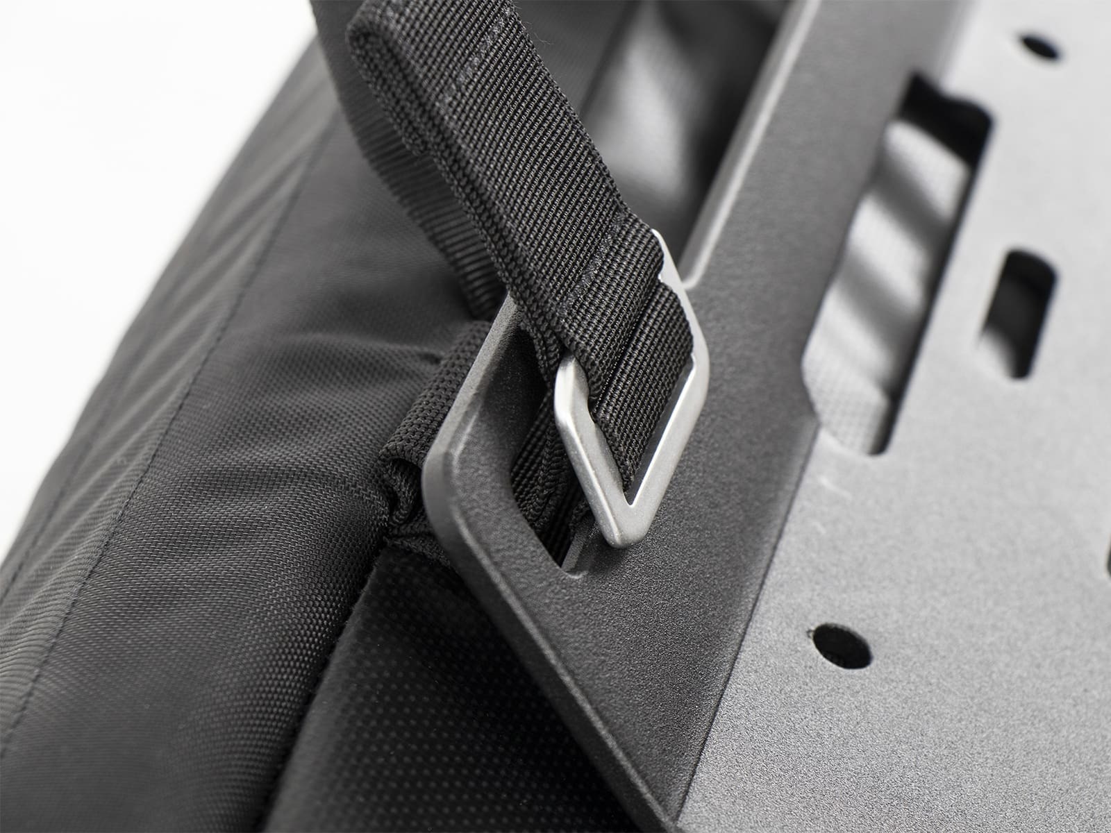 Valise Hepco & Becker Xtravel Basic gauche avec plaque d'adaptation support tubulaire - noir