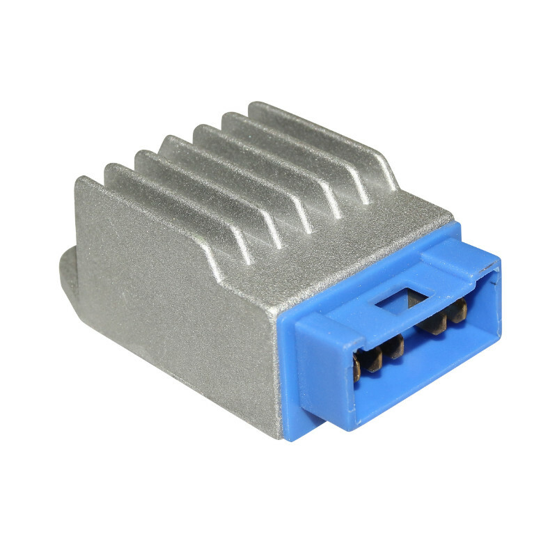 Régulateur de tension P2R REGULATEUR DE TENSION 50 A BOITE ADAPTABLE DERBI 50 SENDA 1994+2005 (DUCATI) (CONNECTEUR BLEU 5 FICHES) -P2R-
