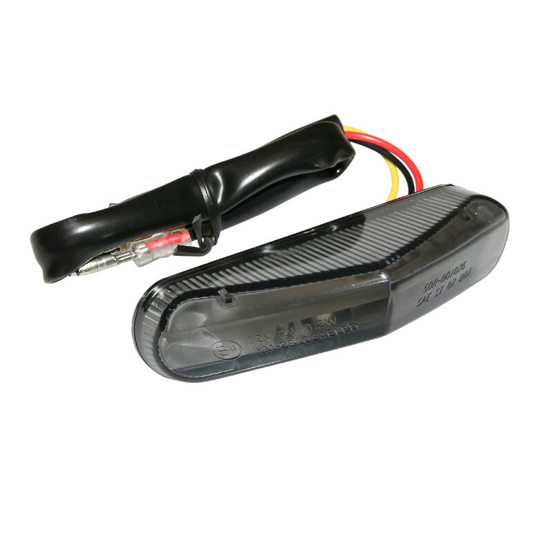 Feux arrière Replay FEU 50 A BOITE - MOTO TRIANGLE LUXE FUME LEDS STOP LONG 82mm - LARGE 40mm - HAUT 20mm HOMOLOGUE CE