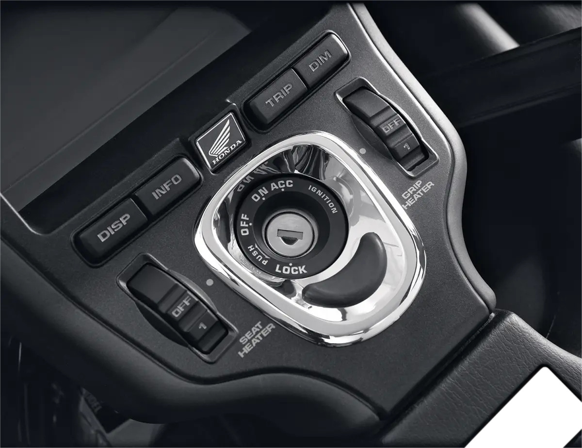 Enjoliveur de carénage Show Chrome Plaque