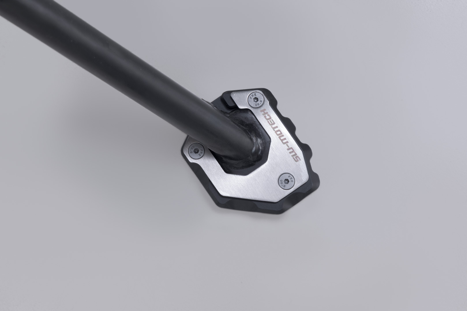 SWMOTECH Extension de béquille SW-MOTECH Latérale - Noir/Argent — noir et argent