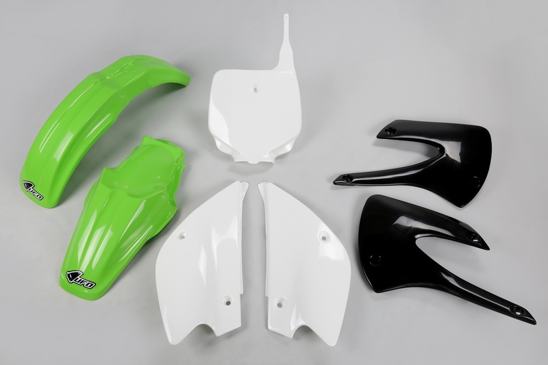 Kit plastiques Ufo couleur origine (2010) restylé vert/noir/blanc