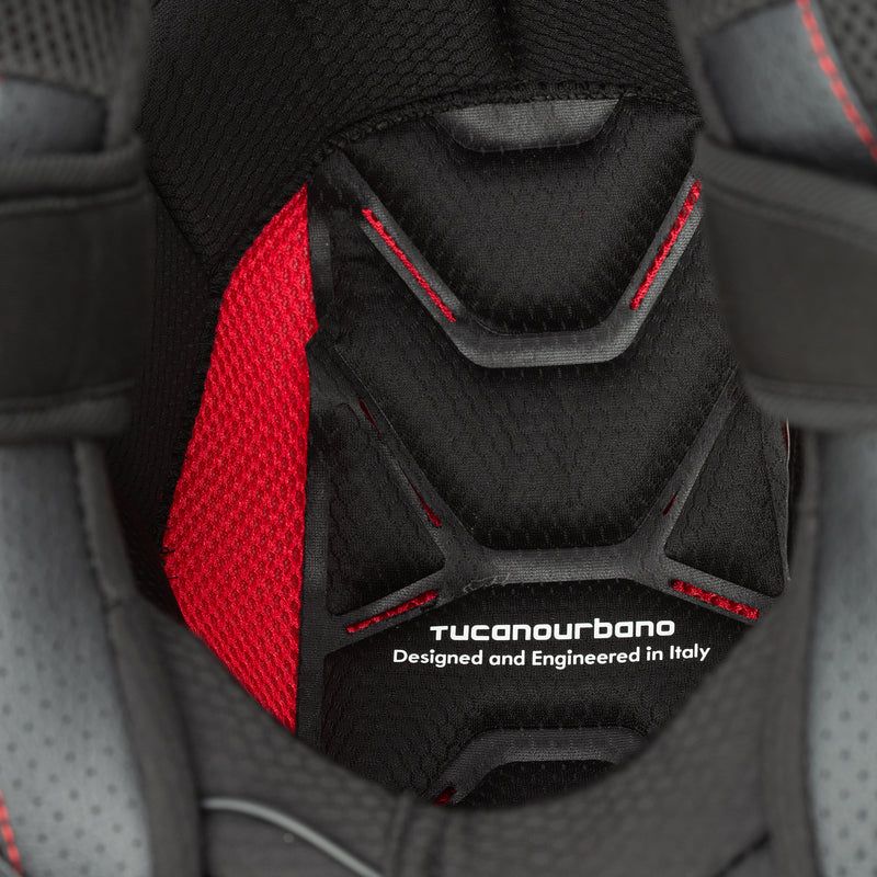 Mousse de joues et Coiffe Tucano Urbano POUR HYPERLINK