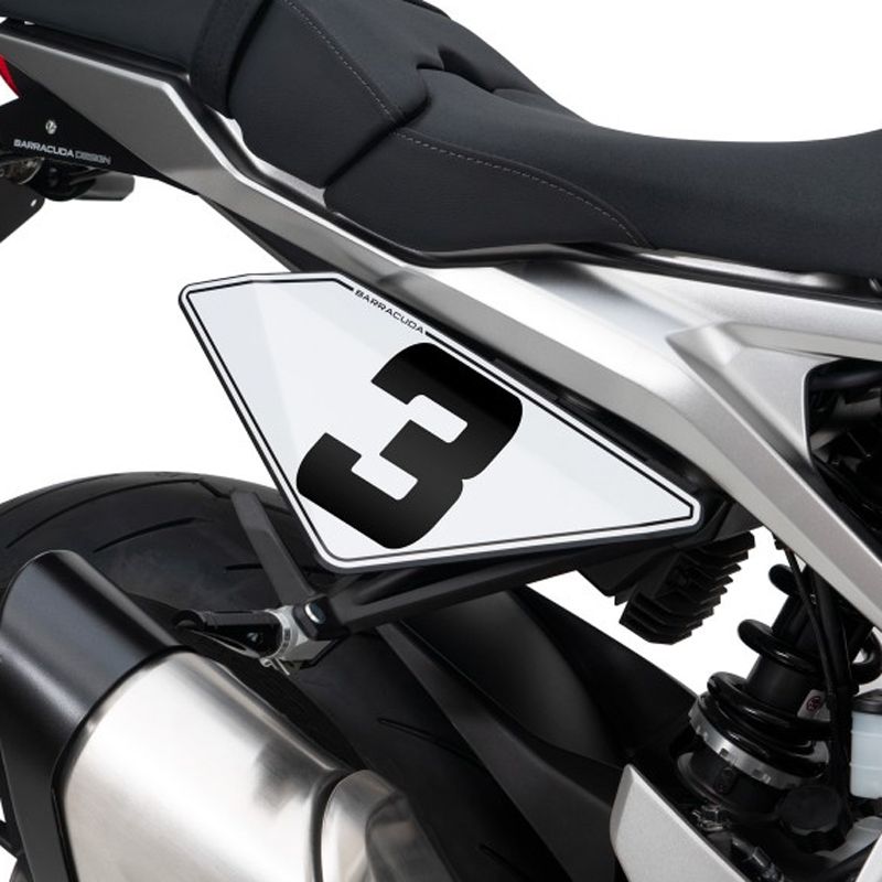 Plaques latérales Barracuda kit complet (support et Plaques numéro)