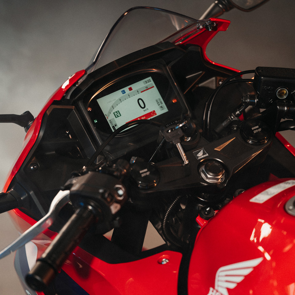 CBR_closup_1